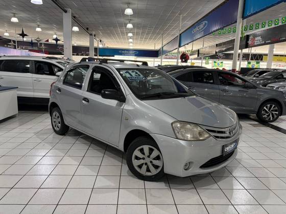 TOYOTA ETIOS 1.3 X 16V FLEX 4P MANUAL TOYOTA ETIOS 1.3 X 16V FLEX 4P MANUAL